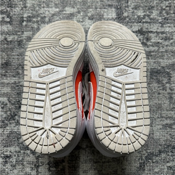 Nike Jordan High Top - Picture 5 of 6